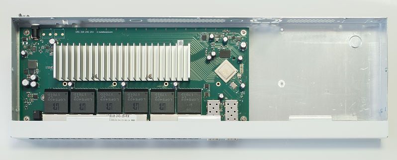 MikroTik CRS326-24G-2S+RM 24-портовий керований L2 99-00002337 фото